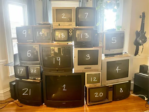 CRT TV party